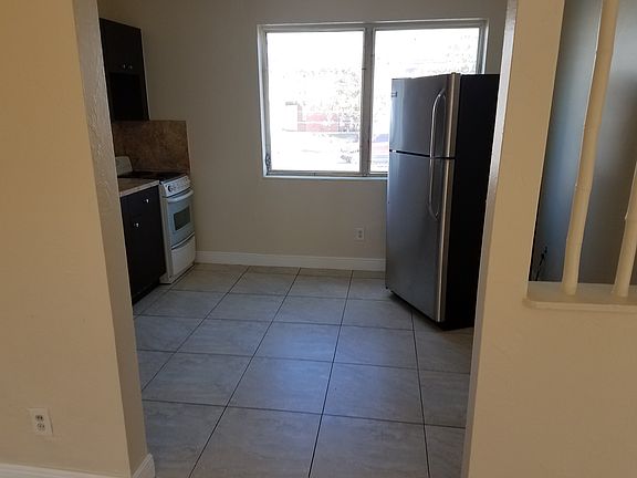 Entry to Kitchen