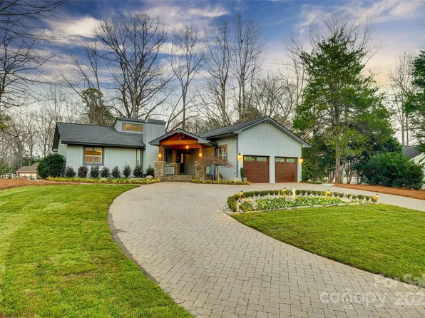 10 Catawba Ridge Ct, Clover, SC 29710