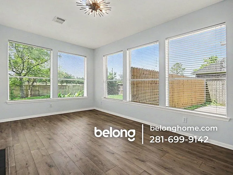2855 Everett Dr — Photo 22