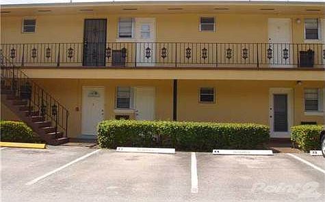 1st image of 2800 NE 203rd St APT 3