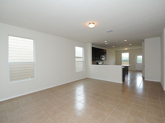 3rd image of 214 Salz Way