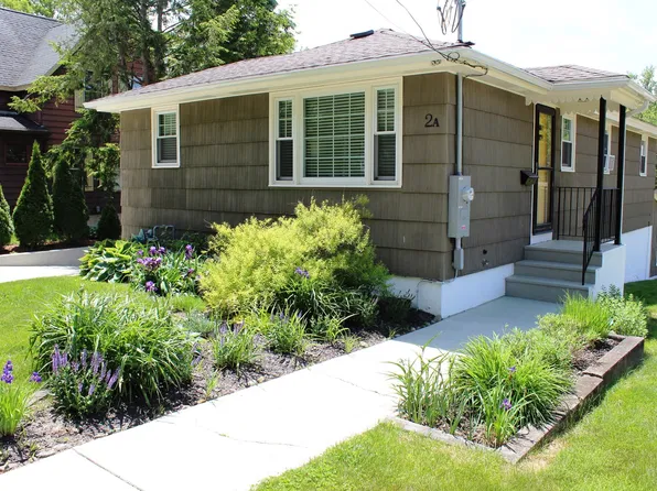 2A S Edlin St, Worcester, MA 01603