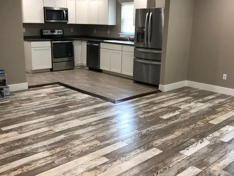 7032 Maplewood Ln — Photo 2