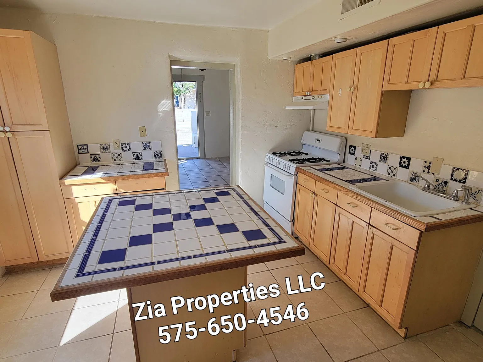 3 bed, 1400 sqft, $995 — Photo 3