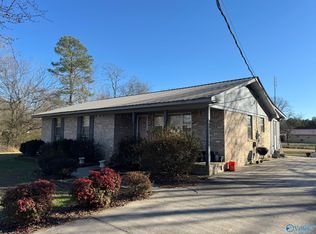 51 Poplar Dr, Rainsville, AL 35986