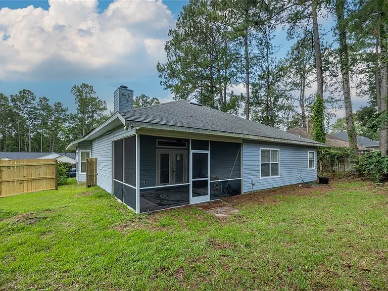11516 NW 16th Pl — Photo 37