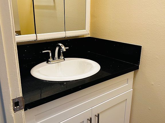 3rd image of 449 Edgewood St APT 20