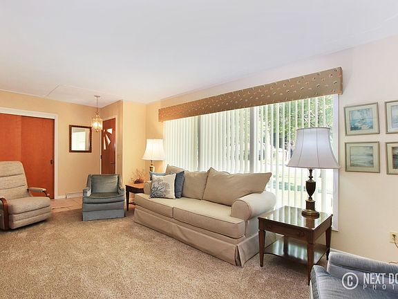4th image of 1729 Eloise Dr