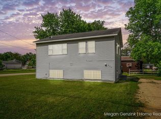 211 Lincoln St, Allegan, MI 49010