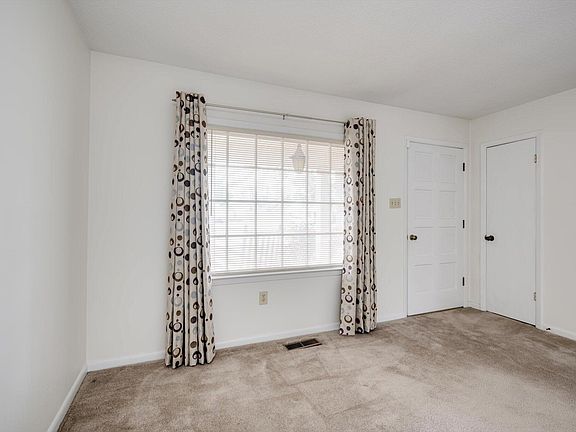 5th image of 4386 Clements Rd