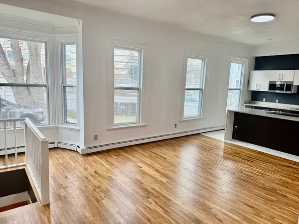 40 Crescent Ave APT 2, Chelsea, MA 02150