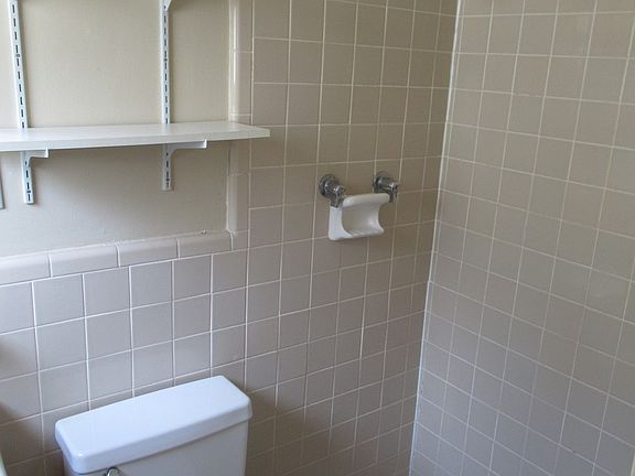 5th image of 159 N Donahue Dr #1d5101c69