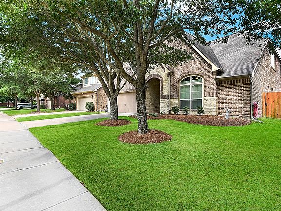 3rd image of 3902 Vinson Ranch Ln