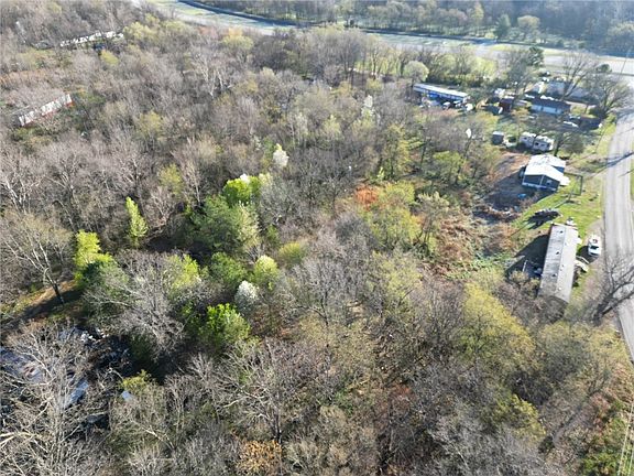 2nd image of 638 E 640th Rd #14