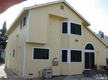 2nd image of 148 Presidential Cir
