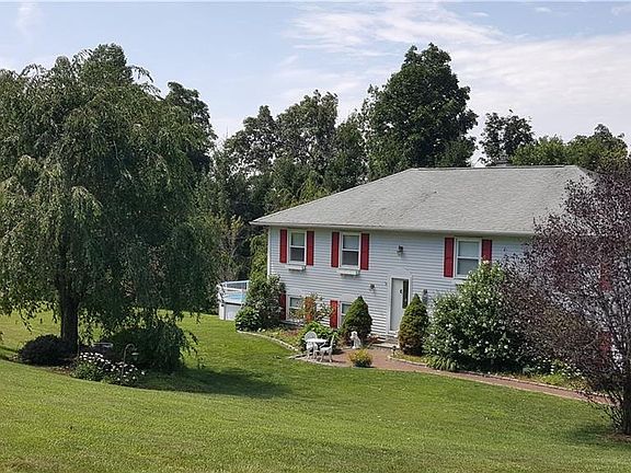 2nd image of 25 Rockledge Dr