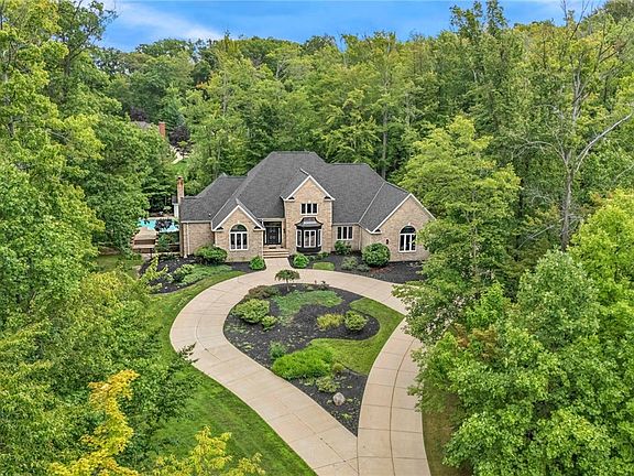 2nd image of 8215 Eagle Ridge Dr
