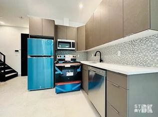 39 Aberdeen St UNIT PENTHOUSE 4, Brooklyn, NY 11207