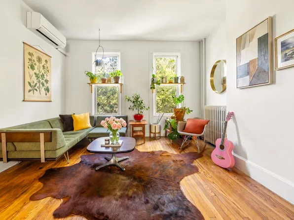 427 46th Street image 1 of 25