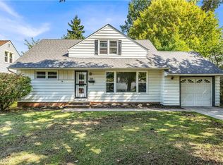 325 Greenvale Rd, Cleveland, OH 44121