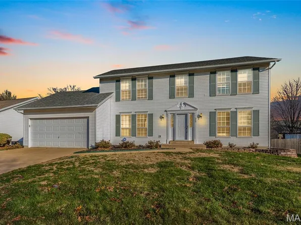 360 Beckley Pl, Saint Charles, MO 63304