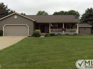 739 Tanbark Dr, Dimondale, MI 48821