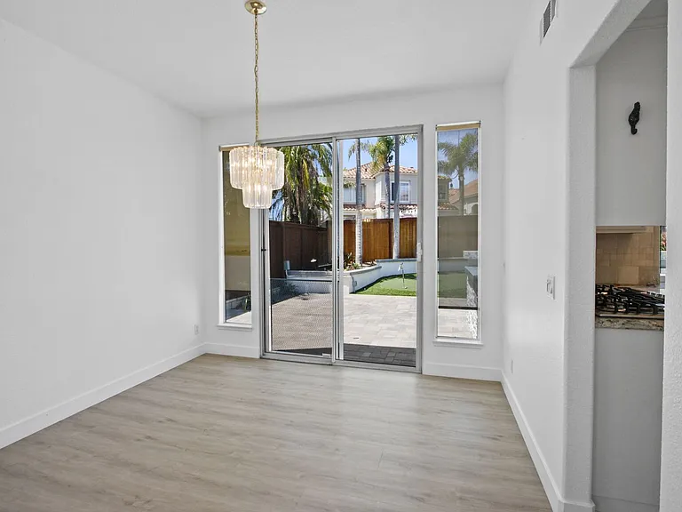 1801 Capetown Cir — Photo 6
