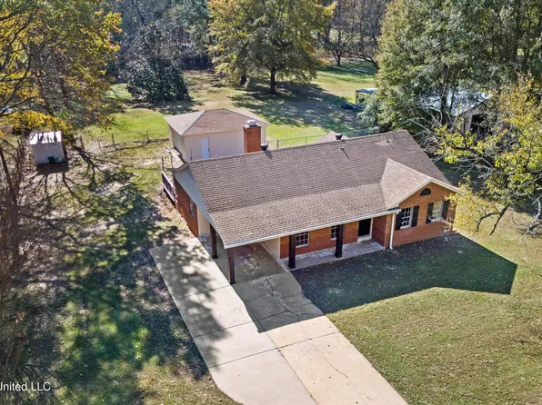 4845 Sherry Dr, Horn Lake, MS 38637