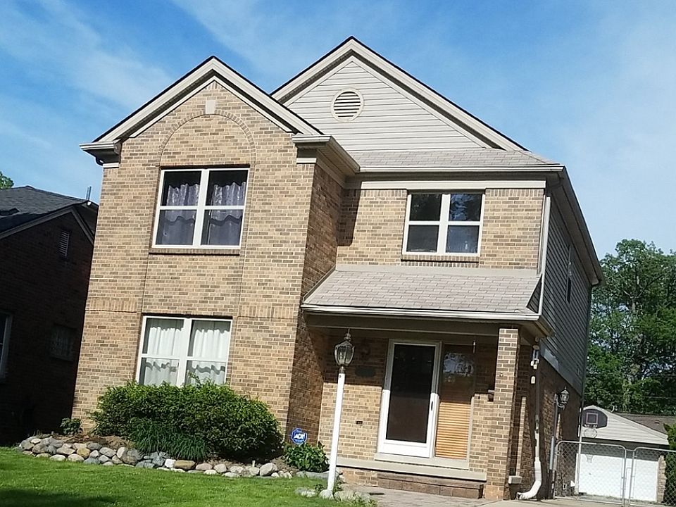 1st image of 2741 Parker St