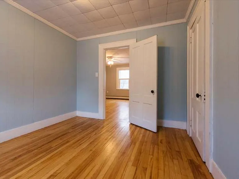 5 Herford Ave #2 — Photo 4