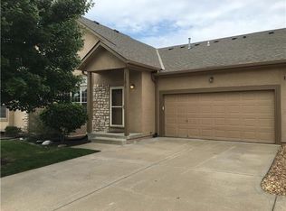 15674 S Hillside St UNIT 1101, Olathe, KS 66062