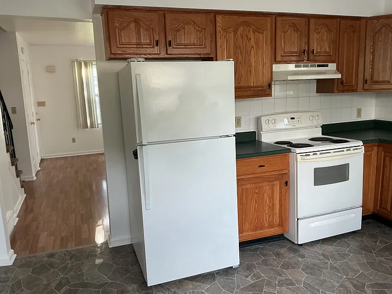 32 Knickerbocker St #32 — Photo 4