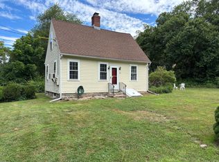 37 Liberty St, Clinton, CT 06413