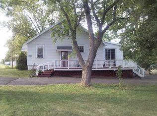 7492 Buckley Rd, North Syracuse, NY 13212