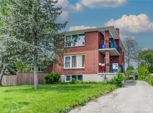318 Erb St W #1, Waterloo, ON N2L1W3