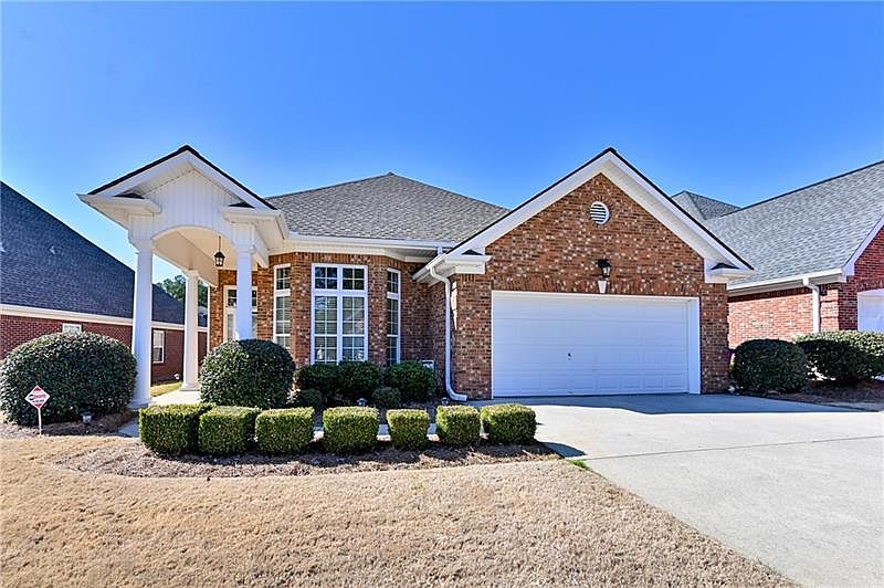 1st image of 684 Valley Glen Dr