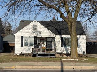 1058 E Market St, Nappanee, IN 46550