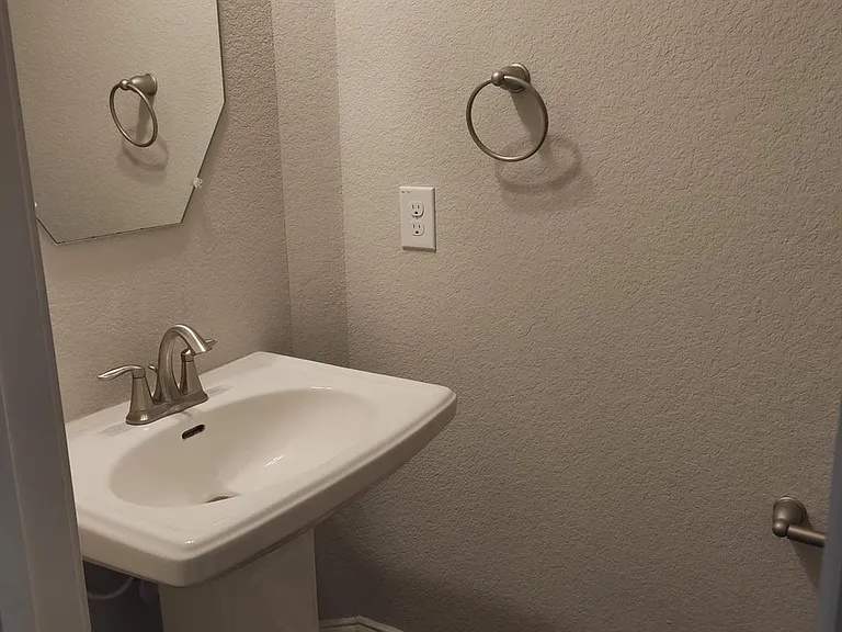 24210 Ivory Sunset Ln — Photo 11