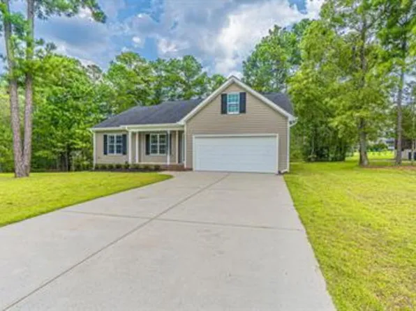 428 Green Links Dr, Cameron, NC 28326
