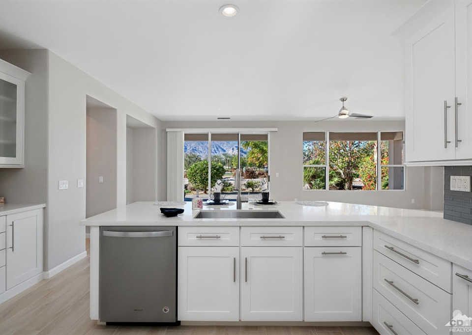 1st image of 60625 Juniper Ln
