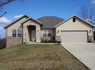 156 N Point Ct, Branson, MO 65616