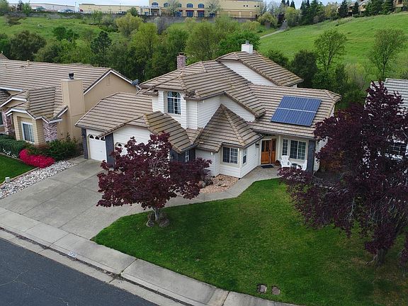 3rd image of 5936 Blackstone Dr