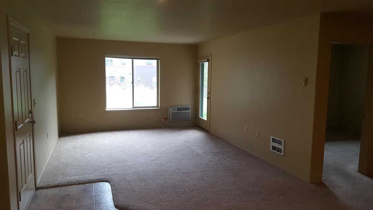 Building Photo - 24 Appleway Dr #14