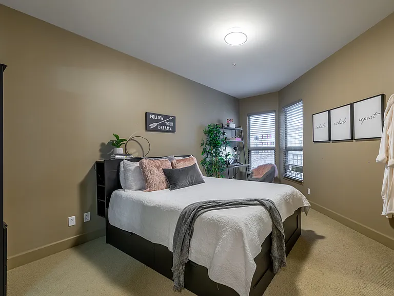 1642 McKenzie Ave #310 — Photo 4