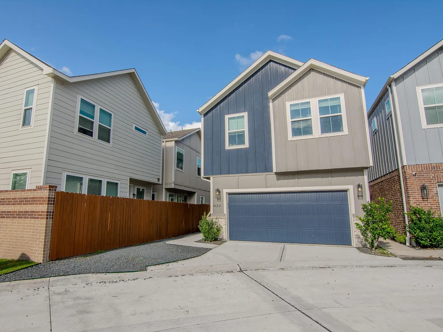 3 bed, 2.5 bath, 2200 sqft, $2,950 — Photo 3