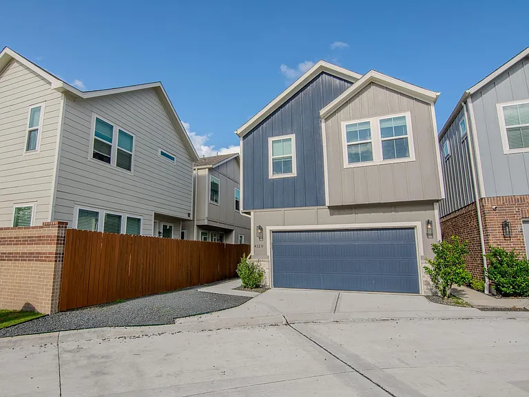 4120 Split Ivy Dr — Photo 3
