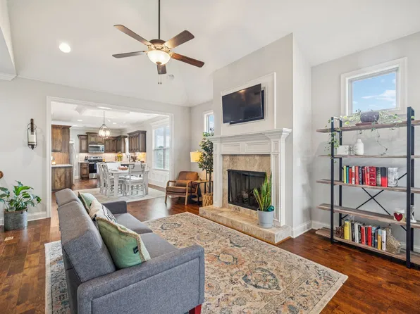 5016 Southfork Blvd, Old Hickory, TN 37138
