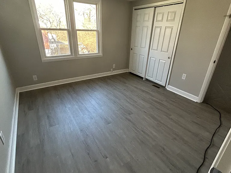 324 Ames Pl — Photo 7