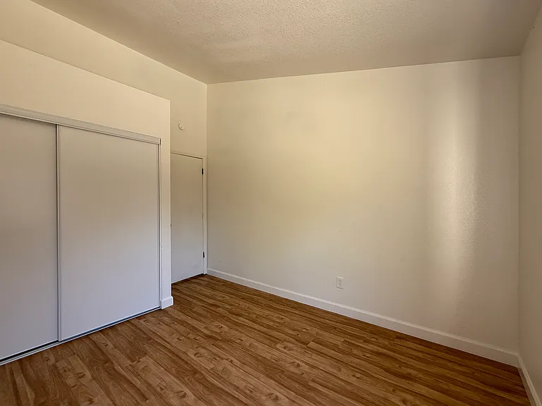 2145 Alta Sierra St — Photo 11