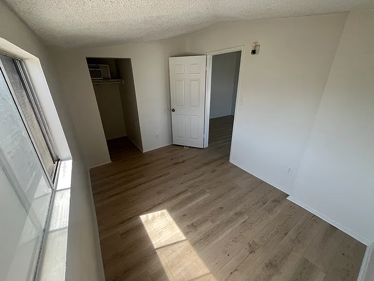 928 N Orange St #1/2 — Photo 33
